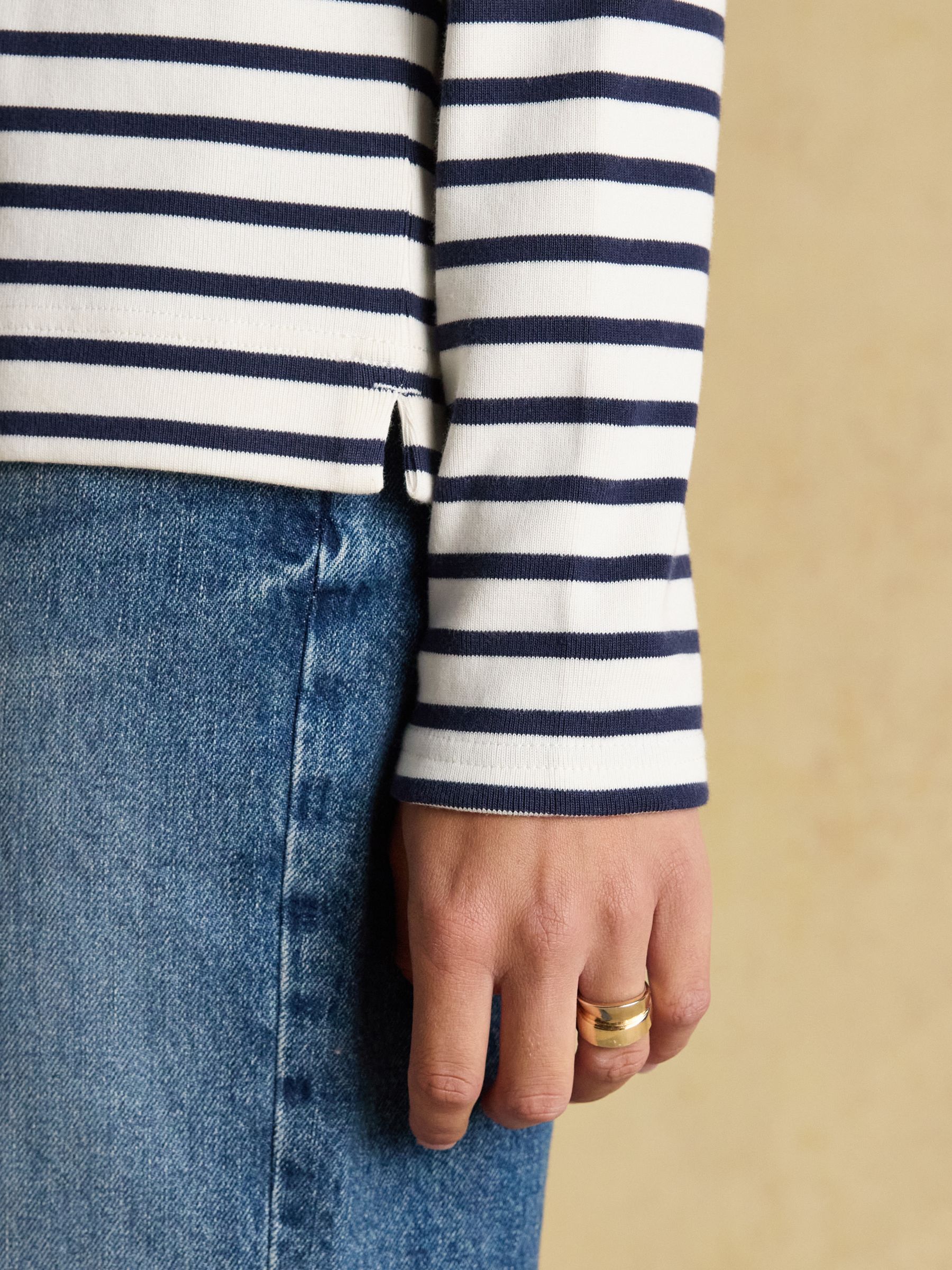 Crème en marineblauw - Joules Harbour Boat Neck Long Sleeve Breton Stripe Top
