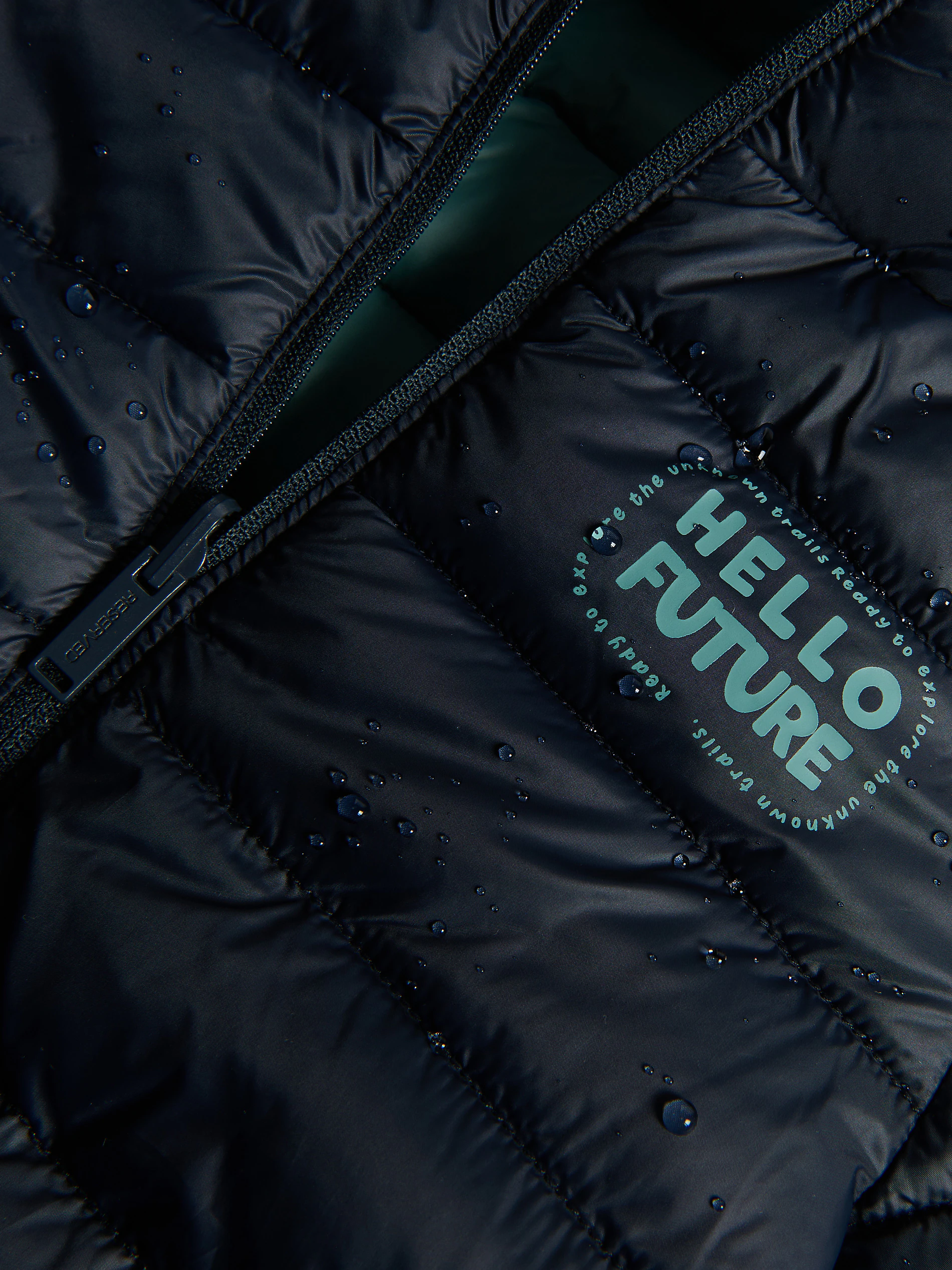 Wendejacke mit Kapuze