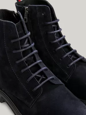Botas de tornozelo de camurça com cadarço