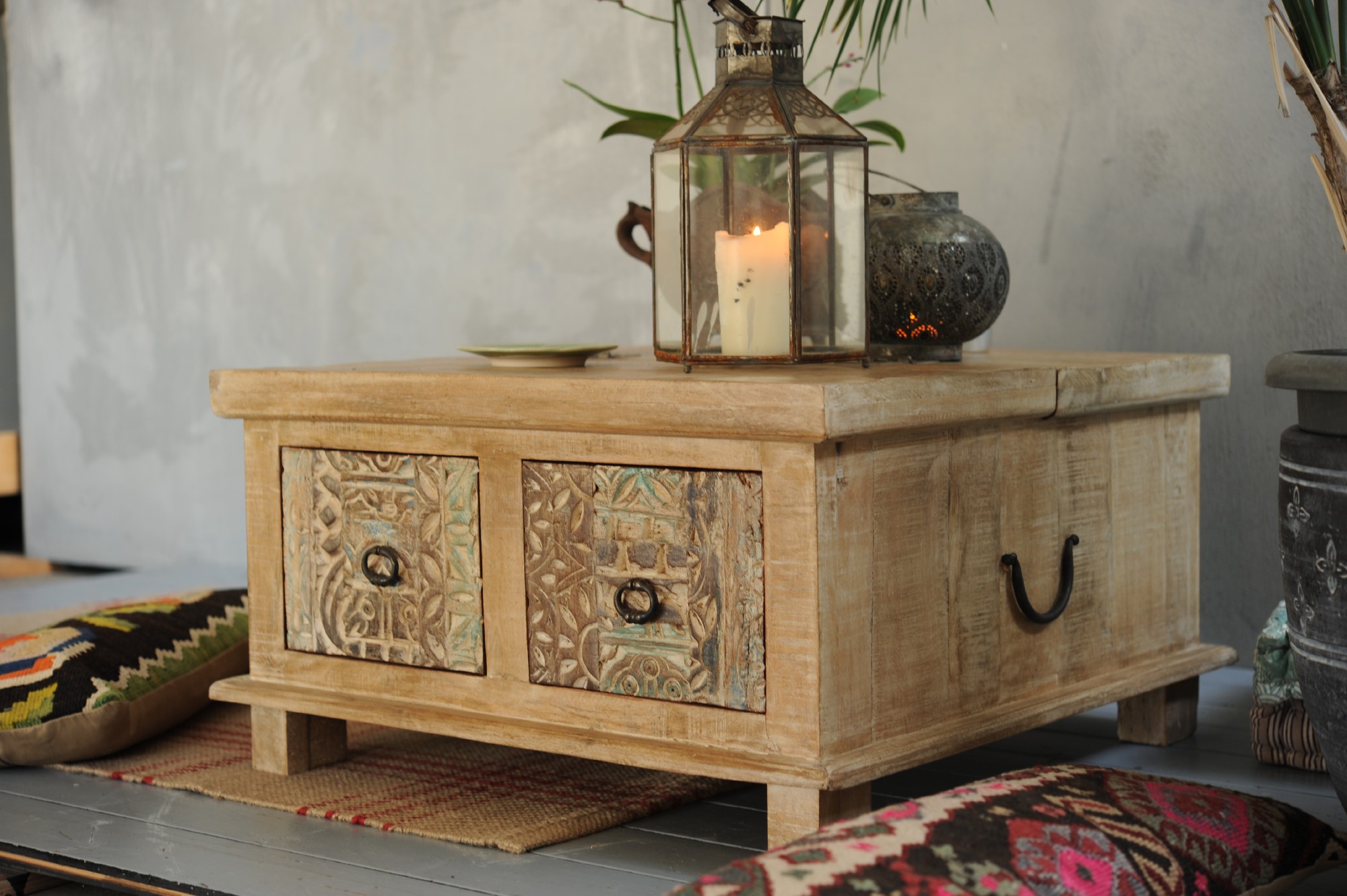Couch-Box 'Sharina', antikweiß, T 73 cm, B 73 cm, H 40 cm von fischer's lagerhaus