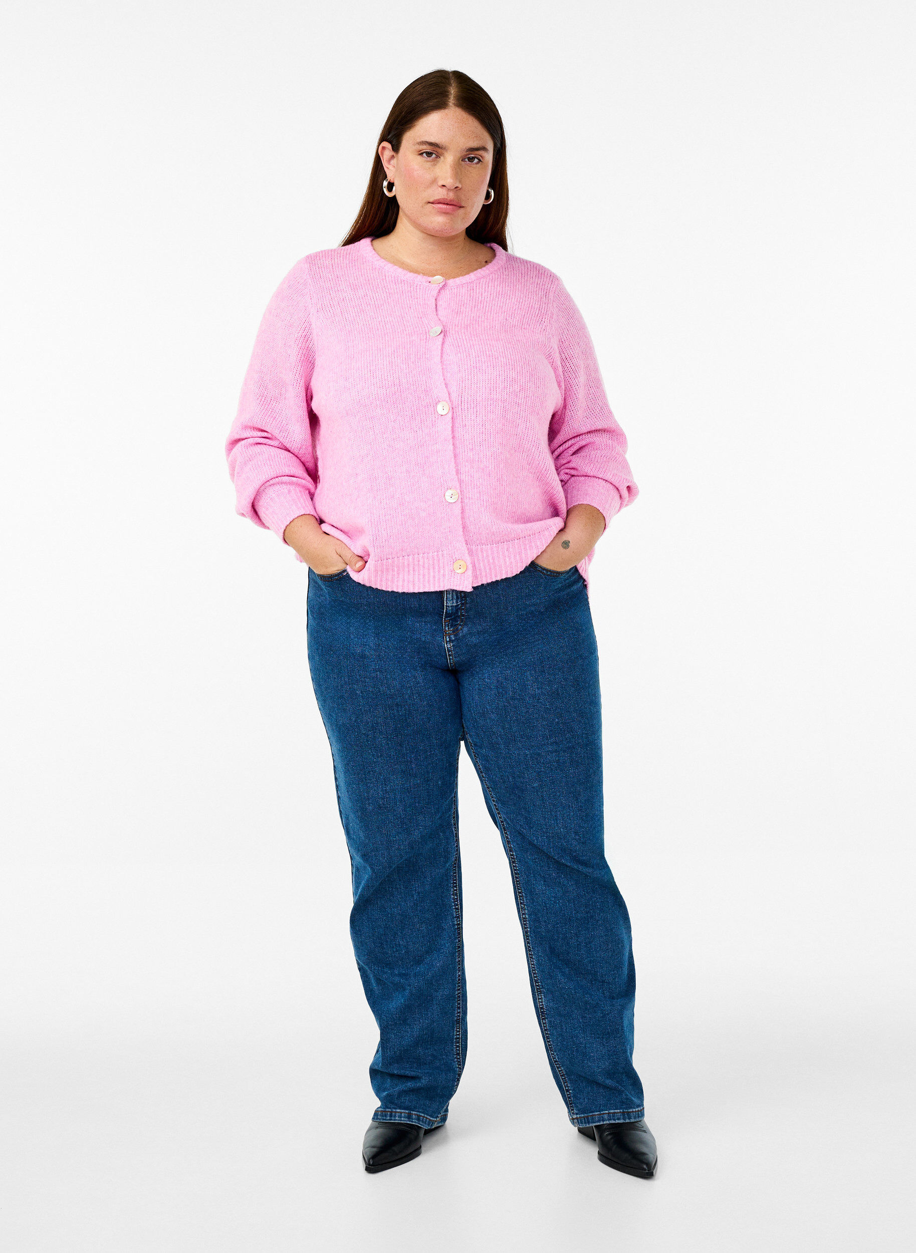 Strikcardigan med uld og knapper