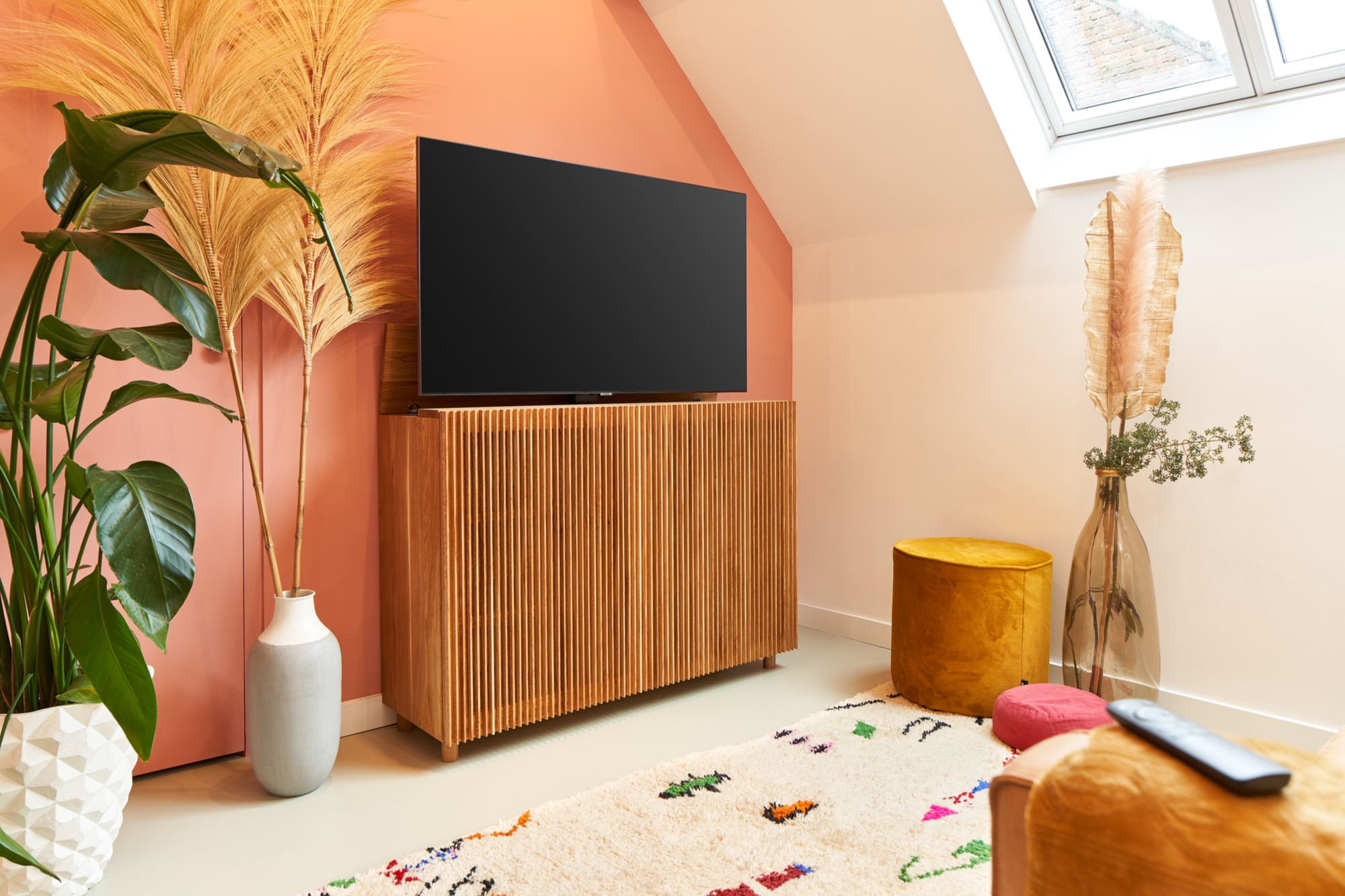 TV lift meubel Bohemian 43 inch 3 deurs