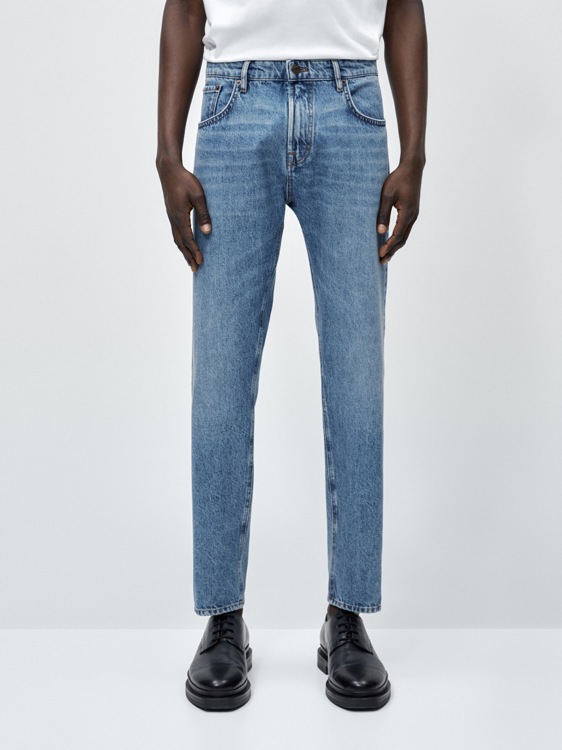 Calça vaquero com corte afunilado - INDIGO