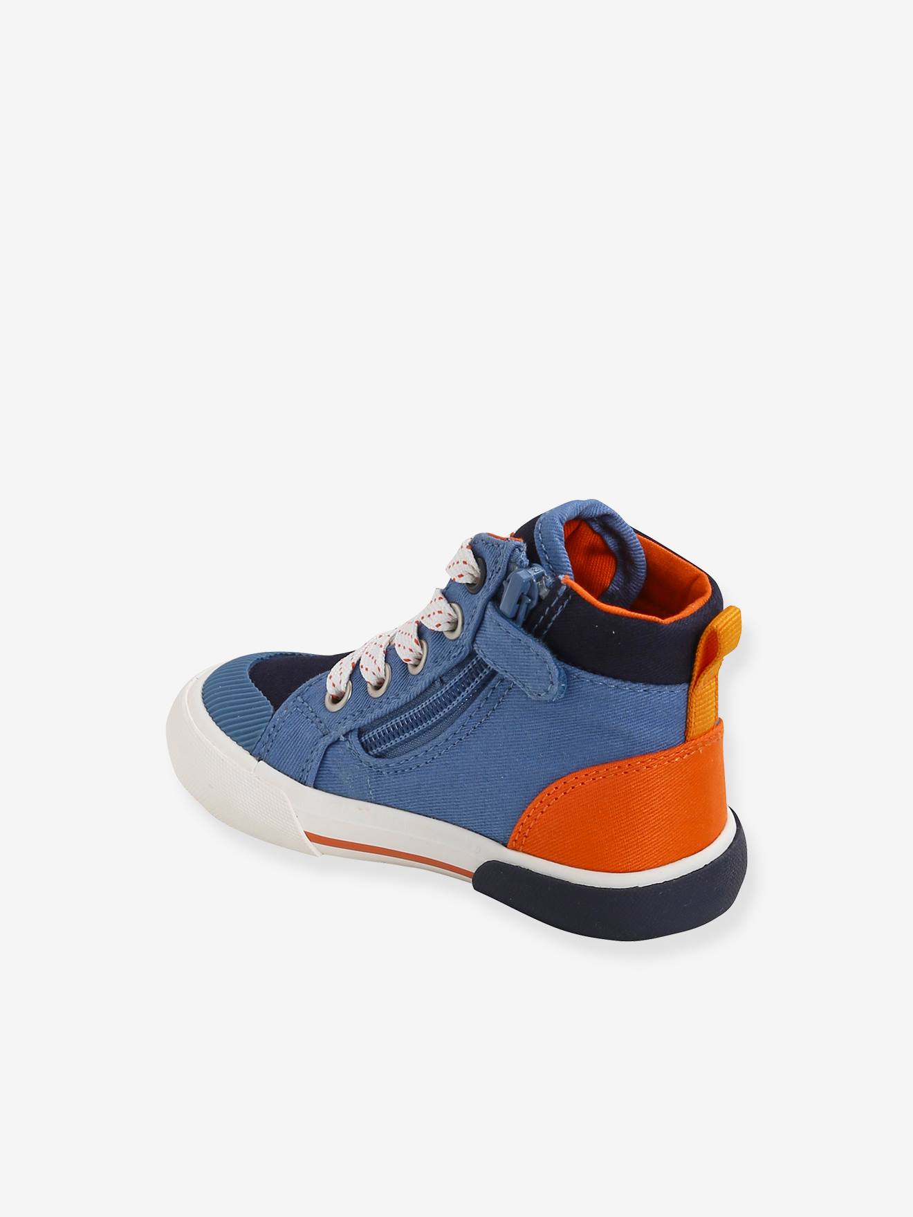 Tênis infantil de cano médio com cadarço e zíper, azul