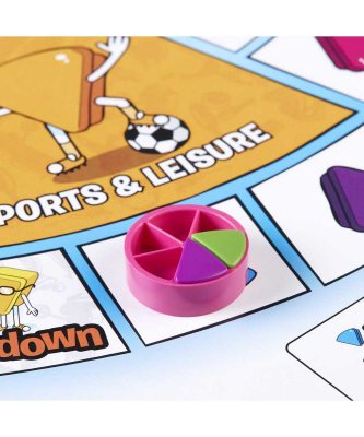 Trivial Pursuit Family Edition