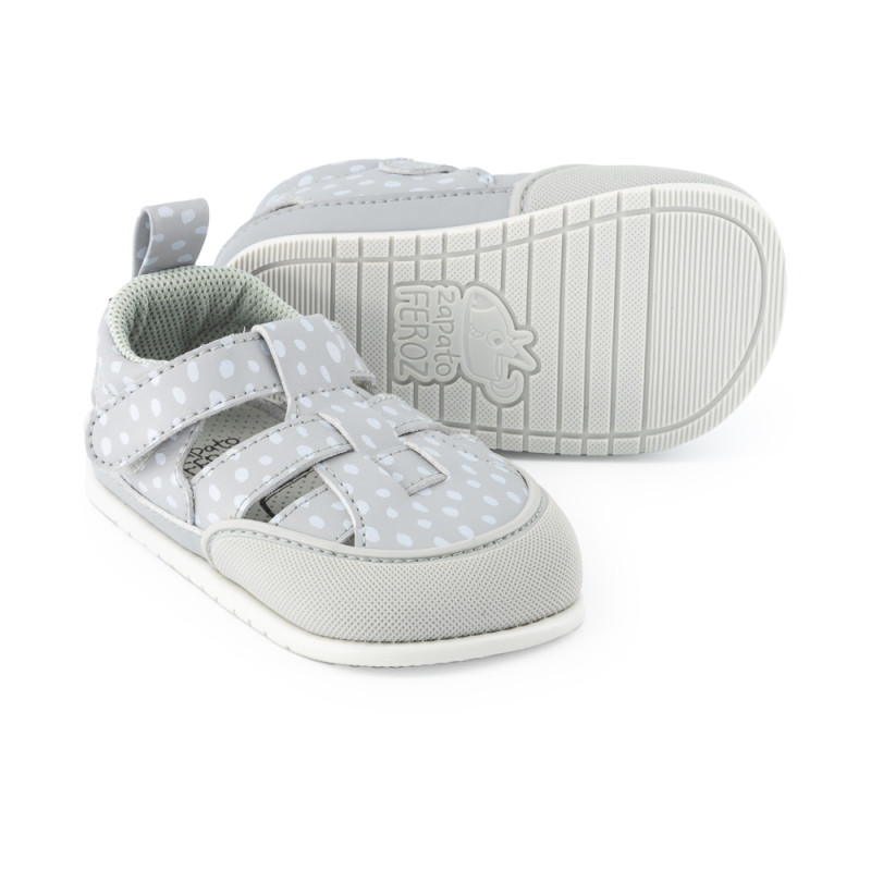 Zapato feroz Zapato Feroz Féroces Irta Ulises Gris