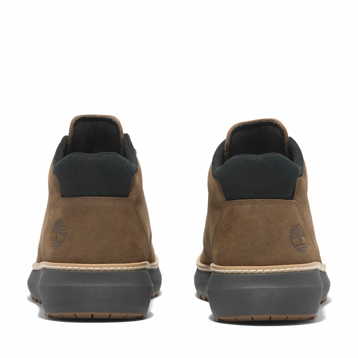 TIMBERLAND<br>Botas encontraram veterinários na Hudson Road
