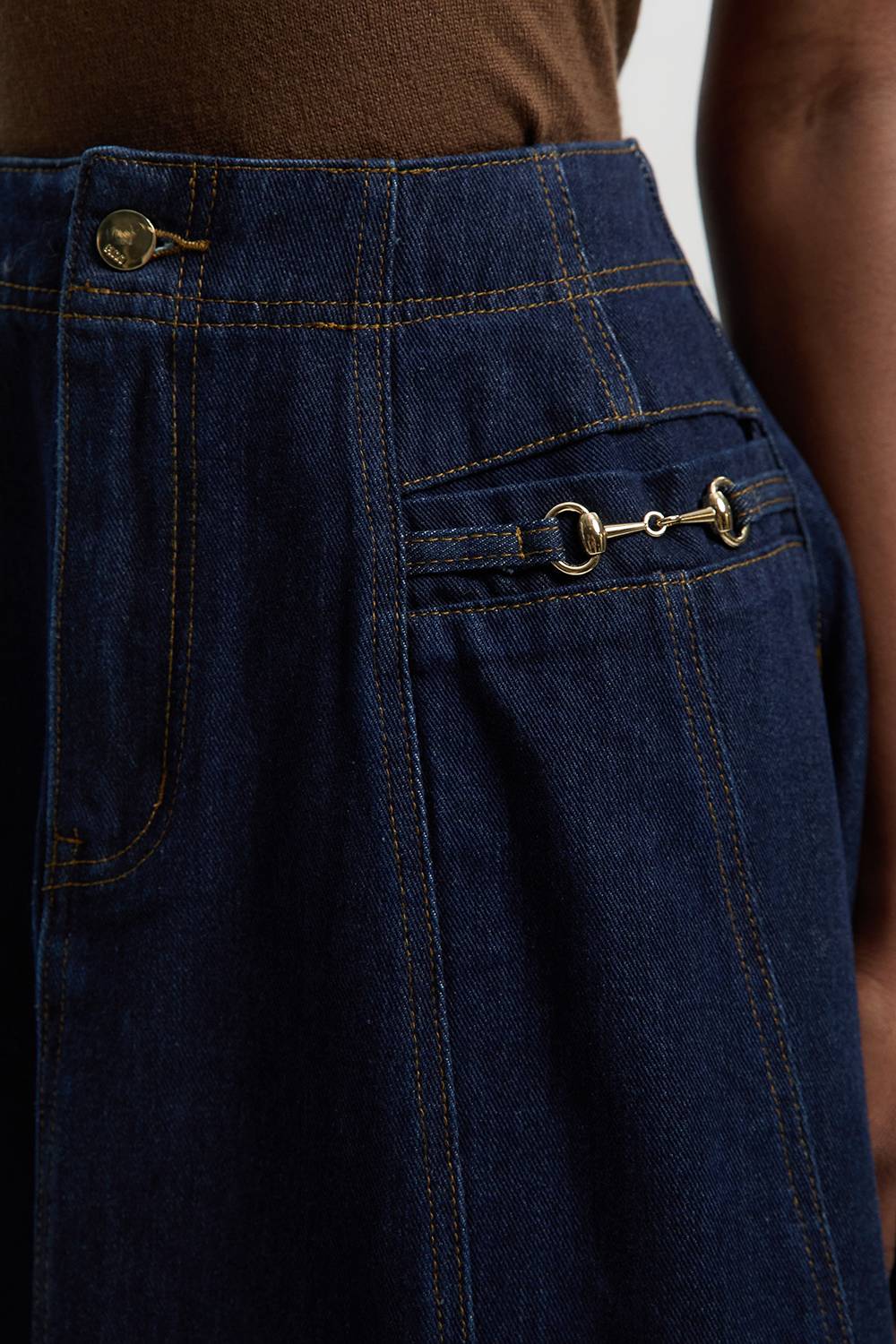 KarenMillen Jupe Midi Évasée en Denim à Détail Mors