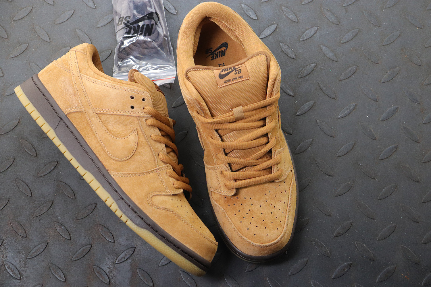Nike SB Dunk Low Wheat Mocha