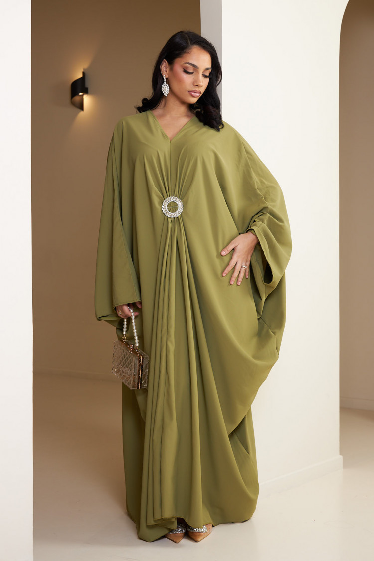 Abaya fluide verte à broche sur le milieu