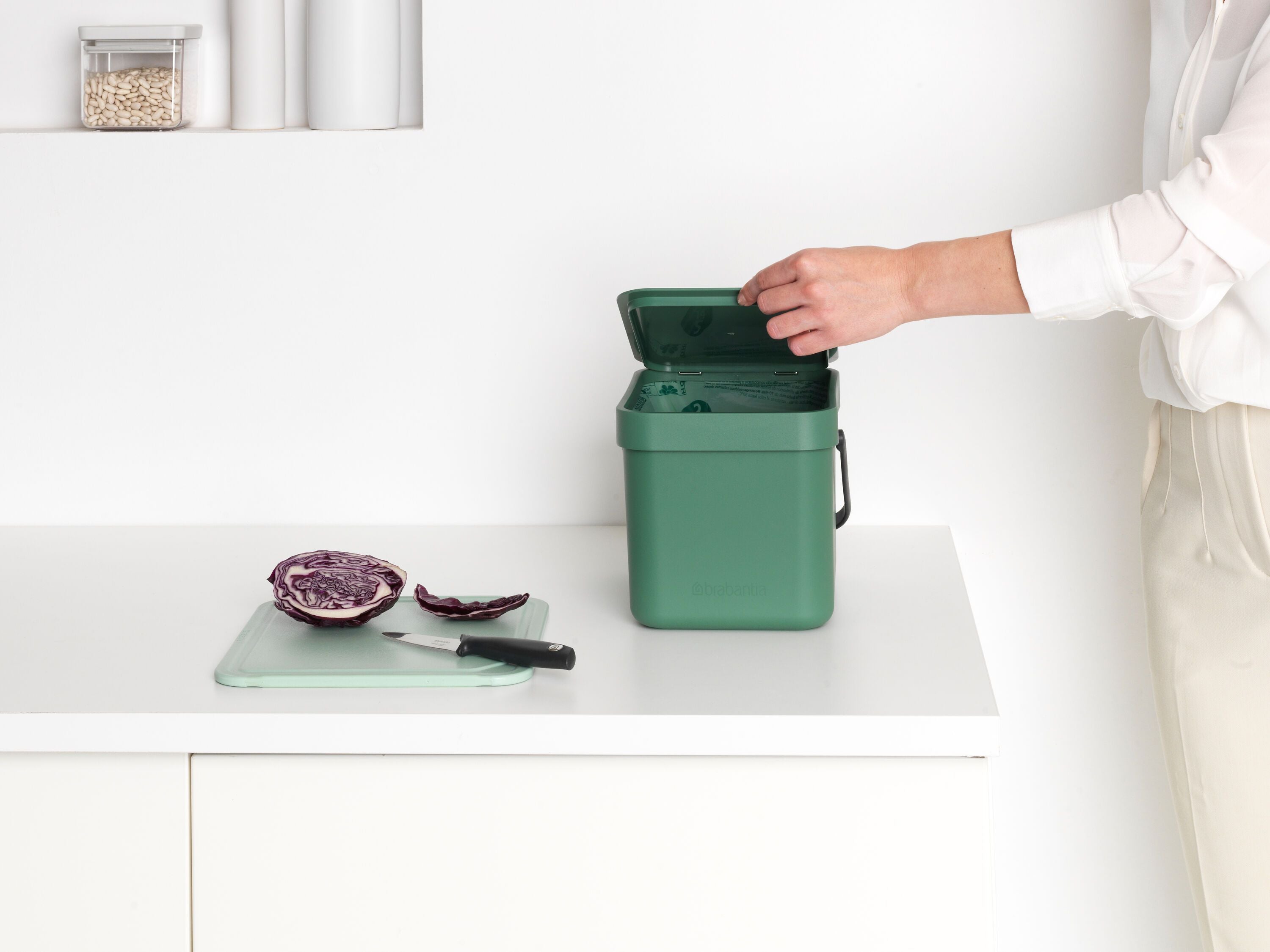 brabantia SORT & GO Abfalleimer - Dunkelgruen / B: 20.0 cm x T: 24.9 cm x H: 18.1 cm
