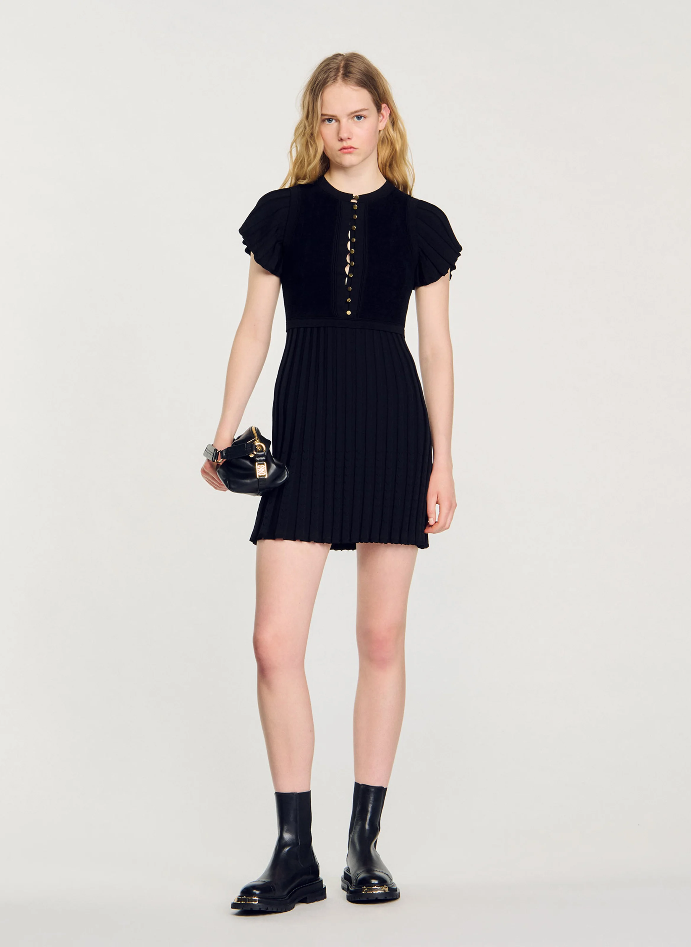 Robe courte en maille plissée | Noir