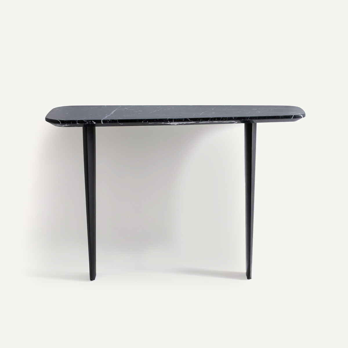 AM.PM<br>Console em mármore Dolmena