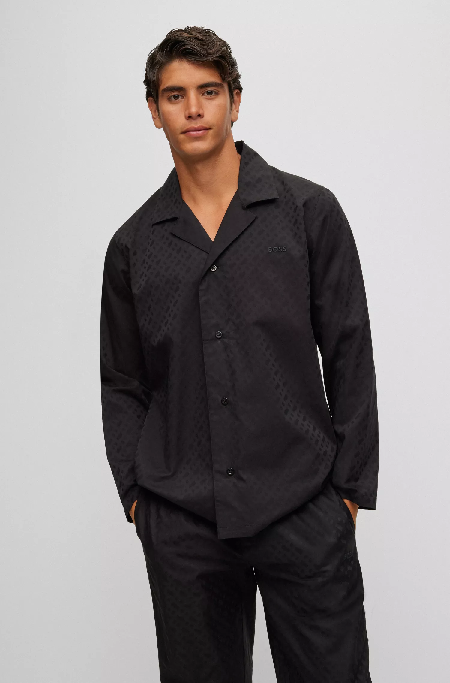 Pijama BOSS preto de corte regular em algodão com jacquard de monograma.