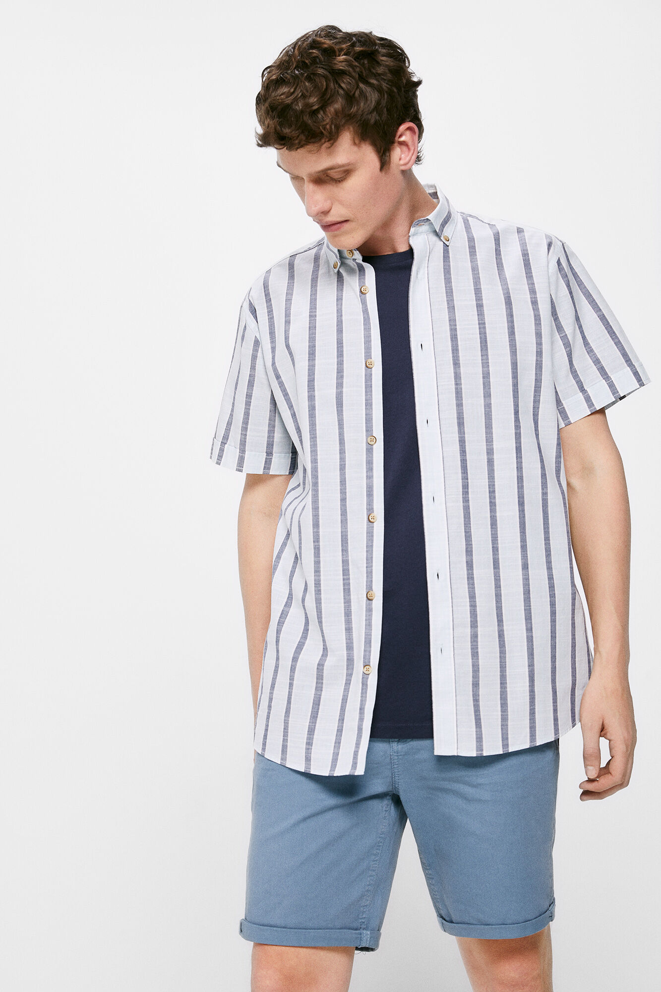 Bermuda de 5 bolsos, lavagem slim - azul médio