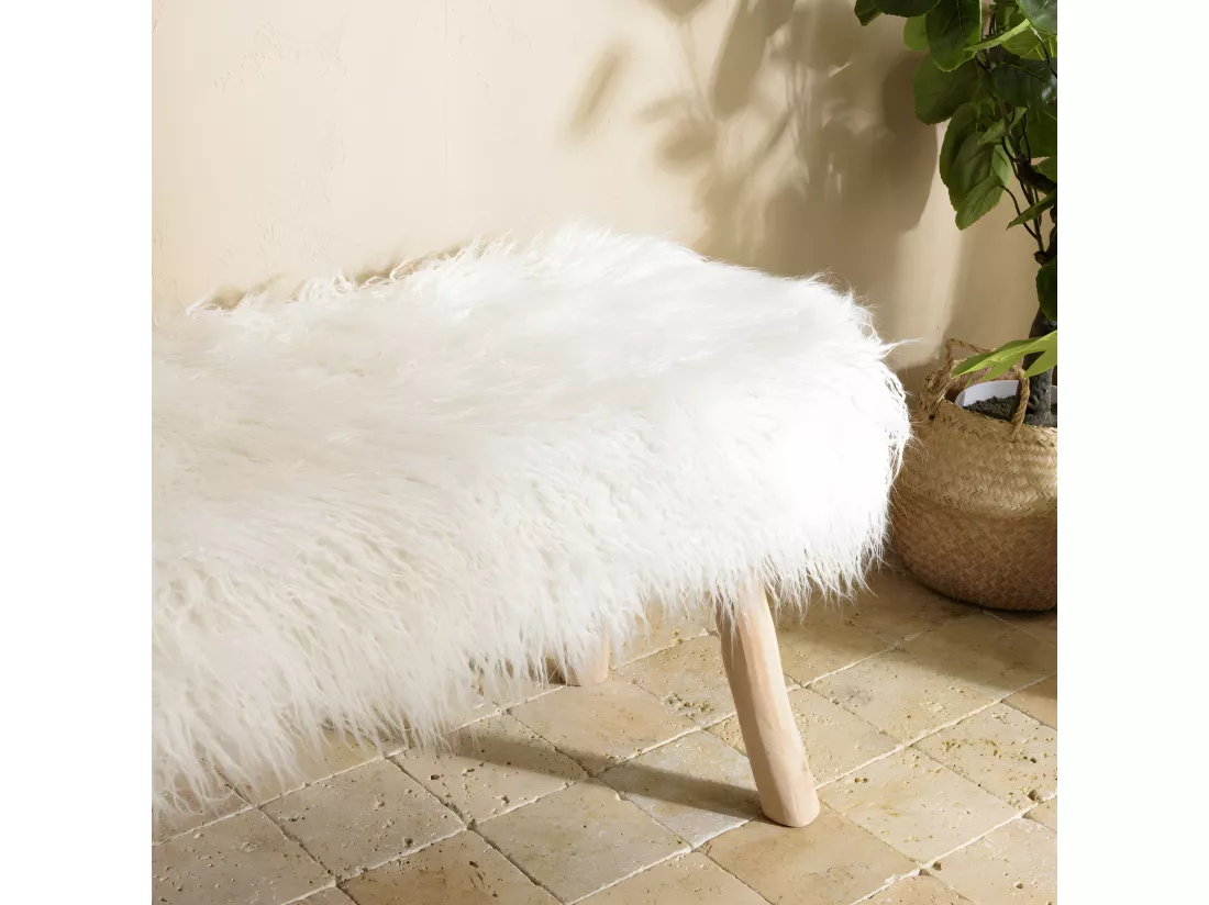 CHARLES - Banc 120x40cm peau de mouton couleur ivoire pieds bois naturel
