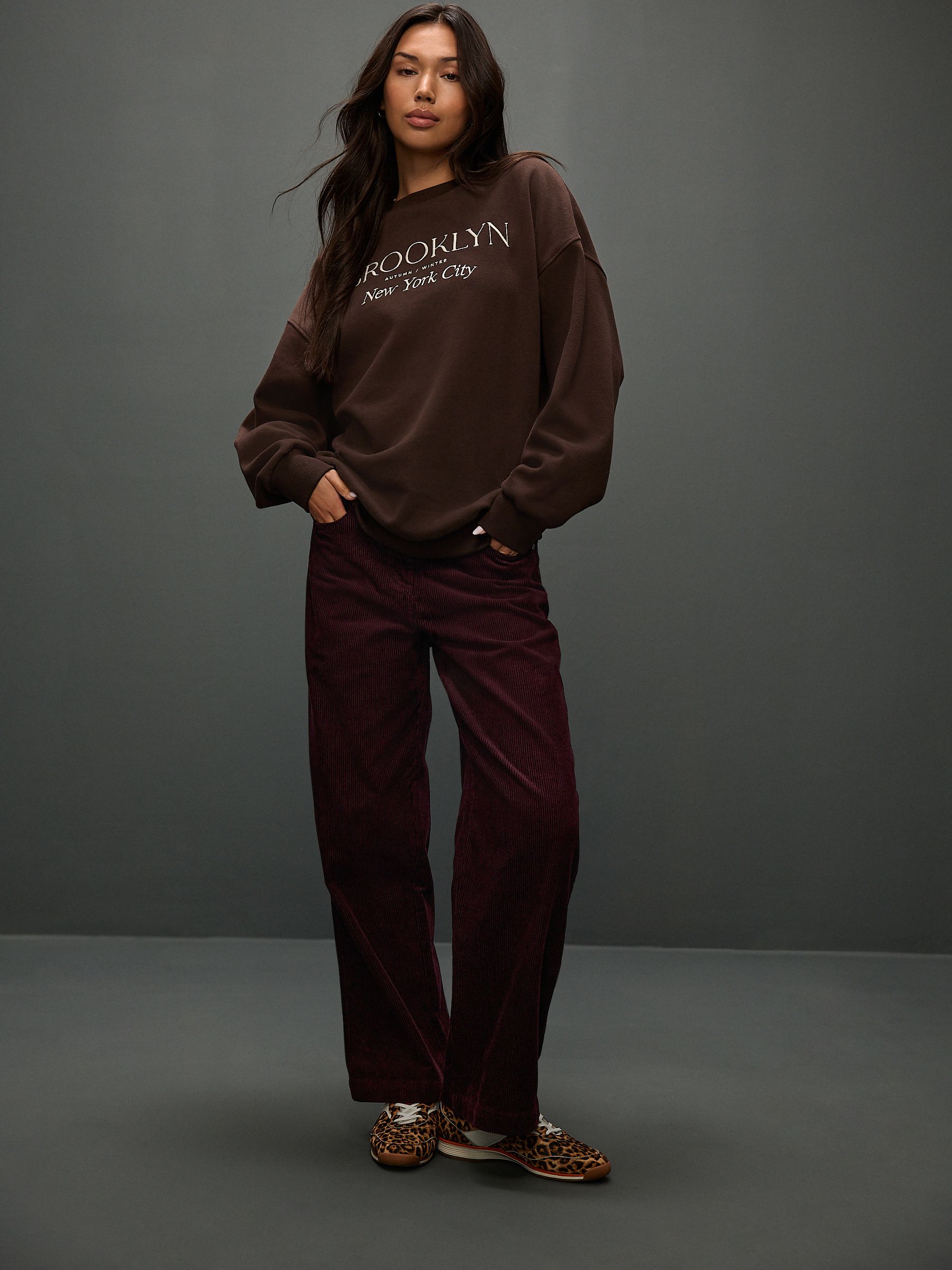 Chocoladebruin - Herfstachtige NYC Sweatshirt met Geborduurde Relaxte Pasvorm