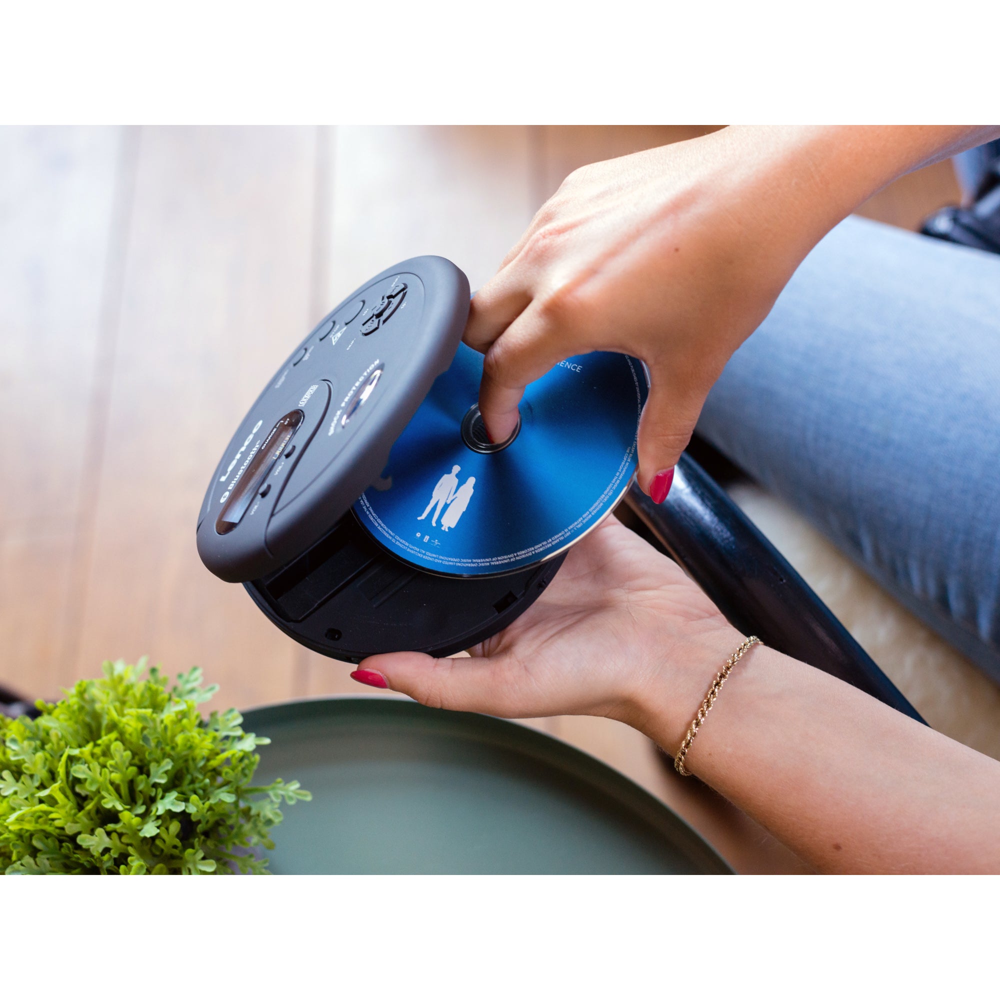 Lenco CD-300 draagbare CD-speler met Bluetooth-zender
