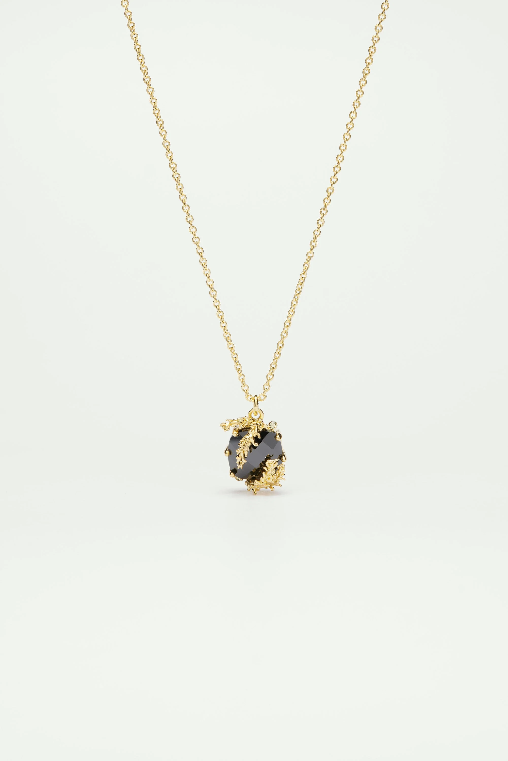 Collier pendentif fleurs de patchouli et verre noir facetté | Noir
