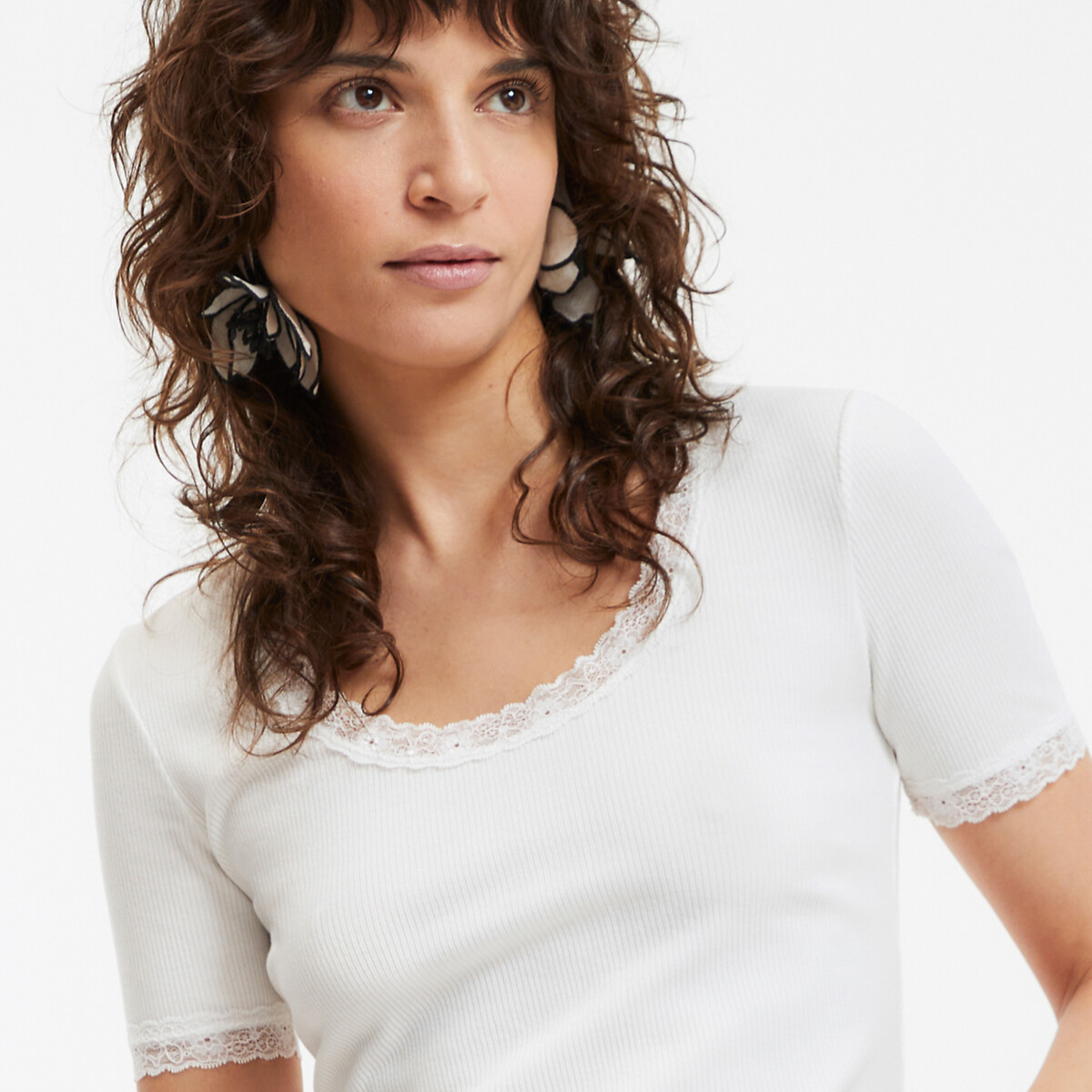 COLEÇÃO LA REDOUTE<br>Camiseta com gola redonda e detalhe em renda, mangas curtas