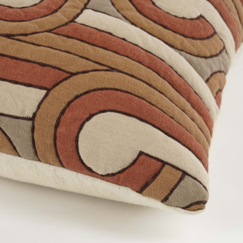 Kussen graphic beige rood 55 x 35 cm