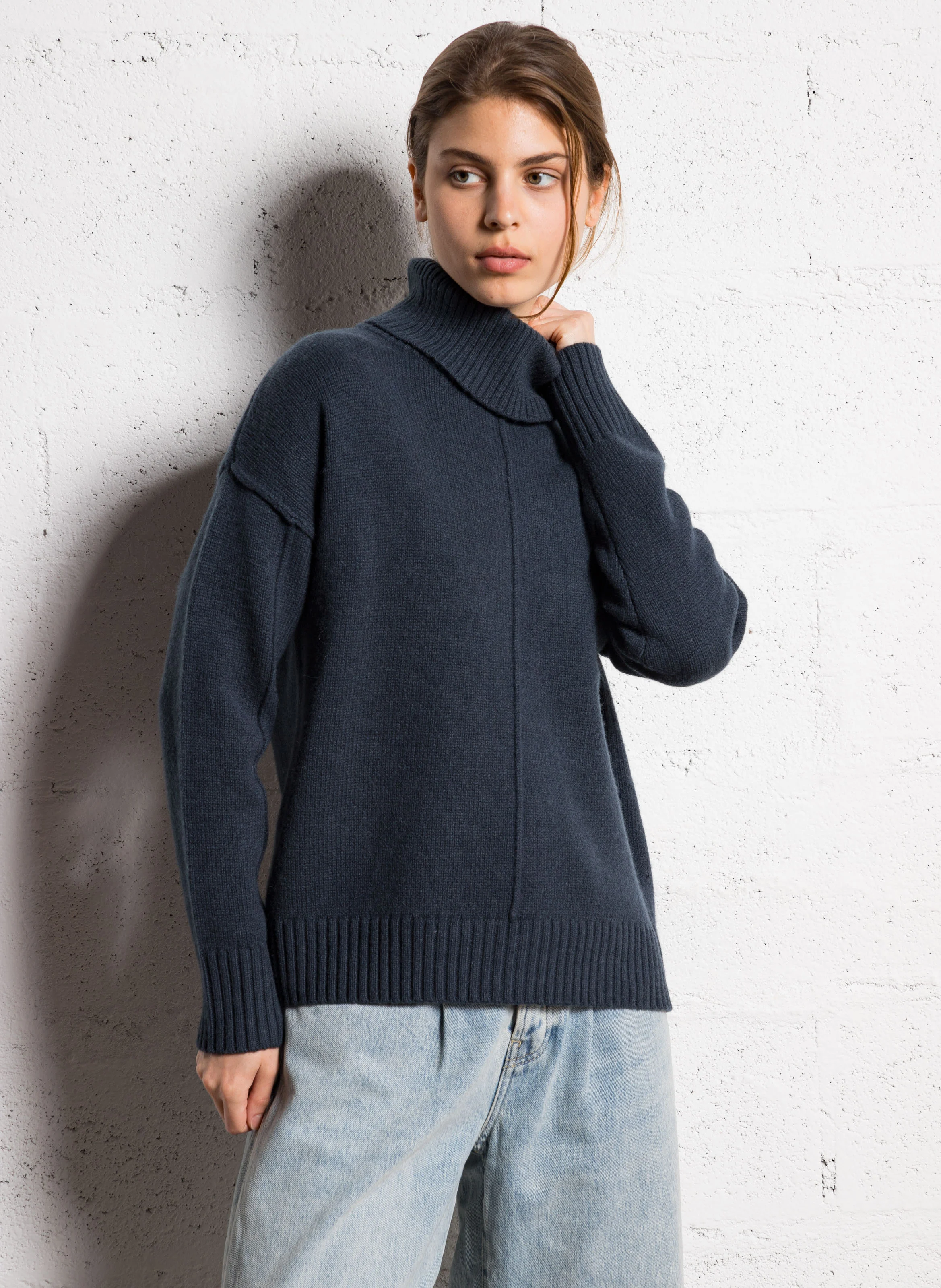 ANDREA - Pull droit col roulé en laine | Bleu