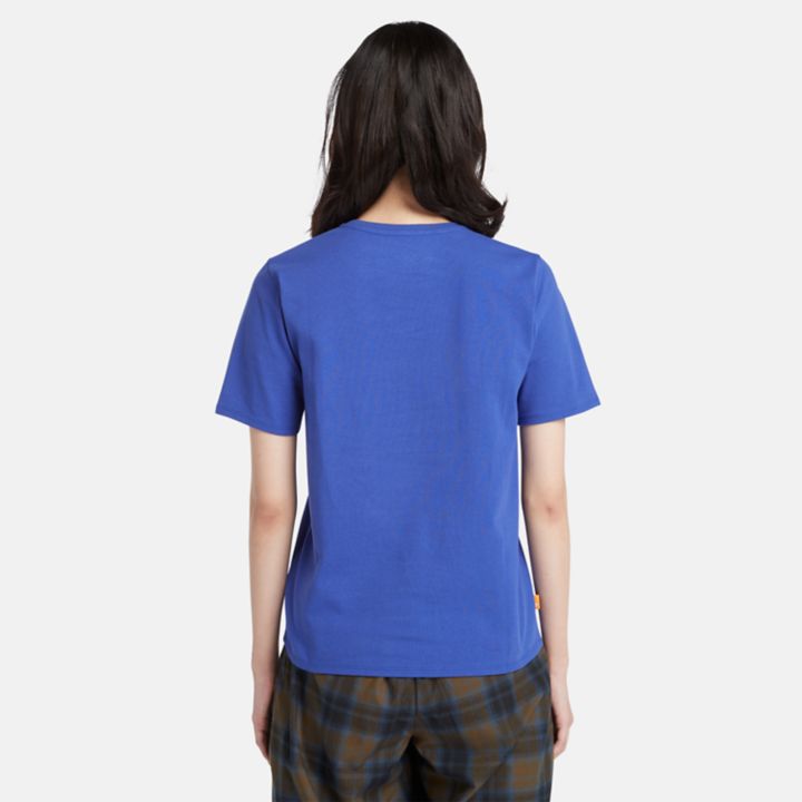 Camiseta feminina azul com logo texturizado