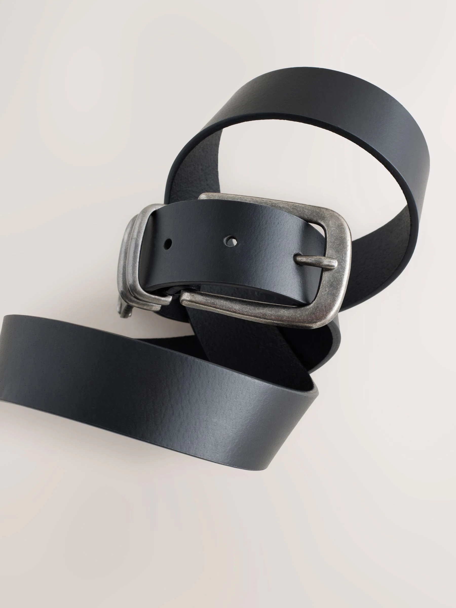 Zwart - Leather Belt With Double Metal Keeper And Tip Detail