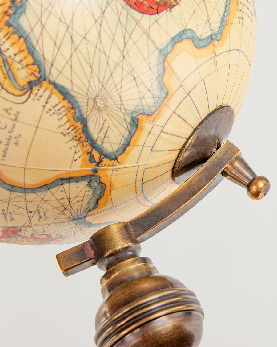 Authentic Models Student Globe