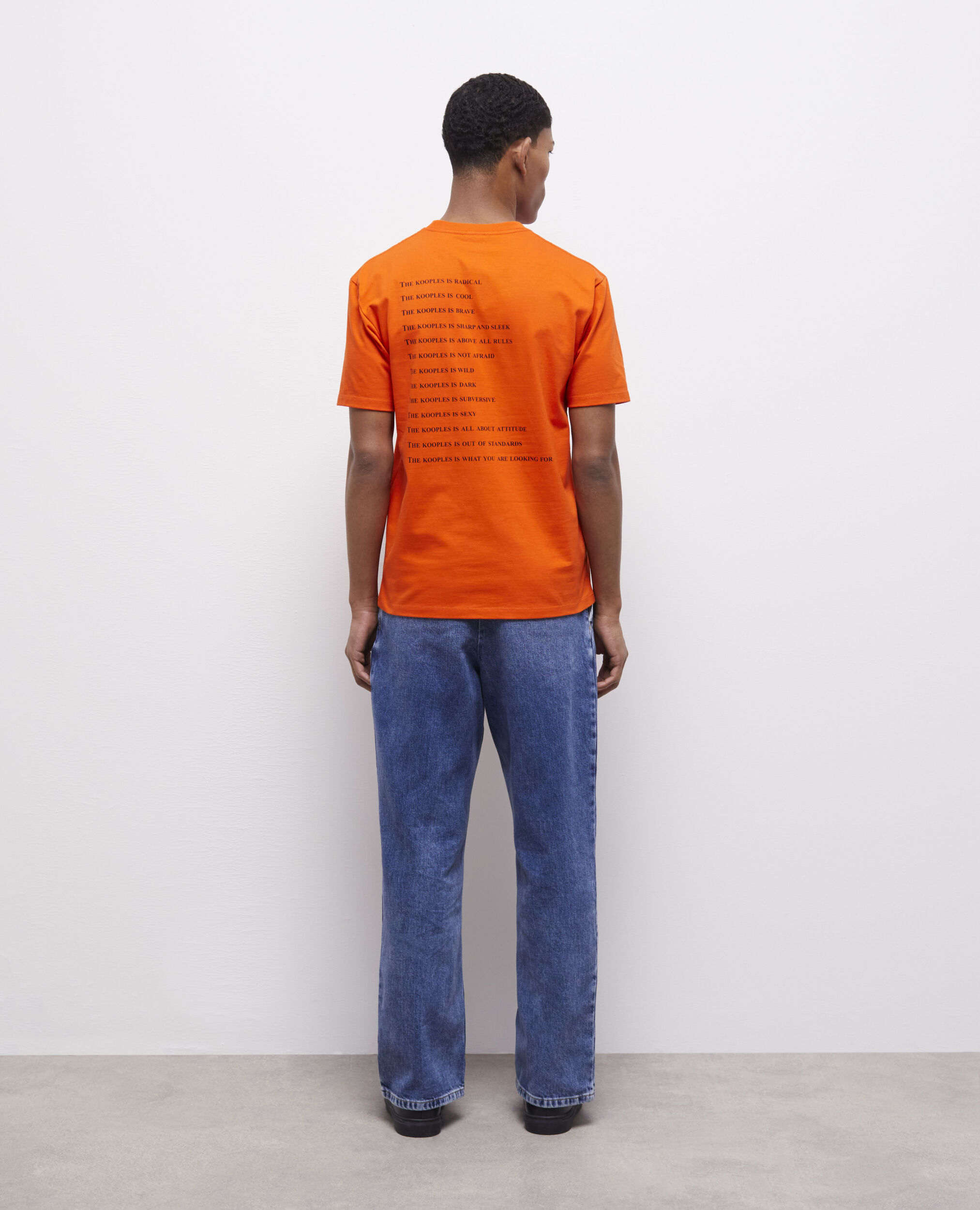 T-shirt What is orange