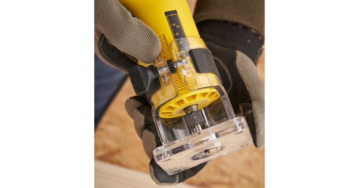 Stanley550W Kantenfrees bovenfrees  (Geel/zwart)
