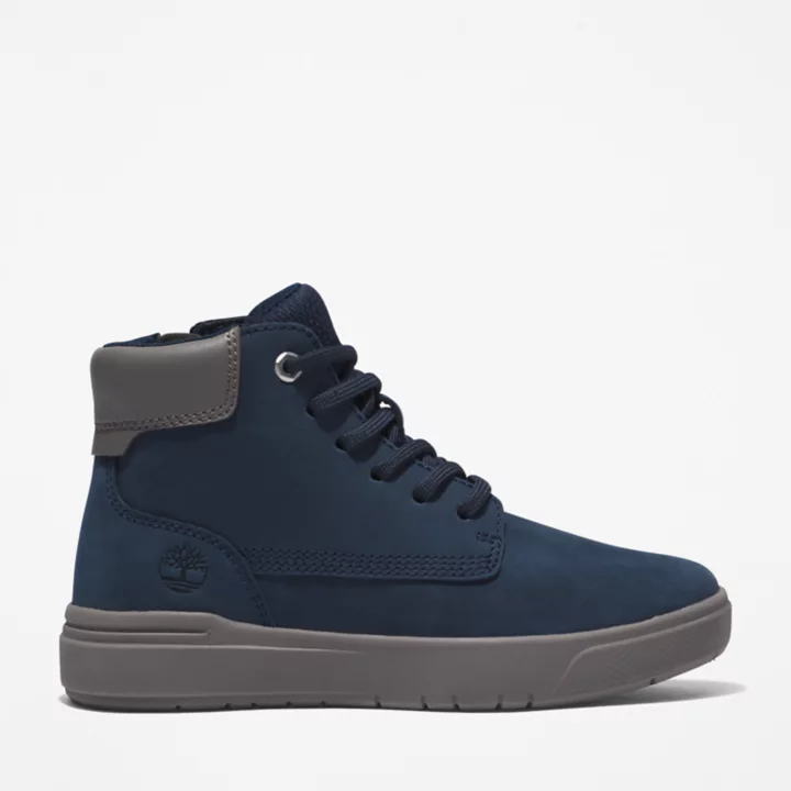 Bota infantil Seneca Bay de 15 cm com zíper lateral na cor azul marinho.