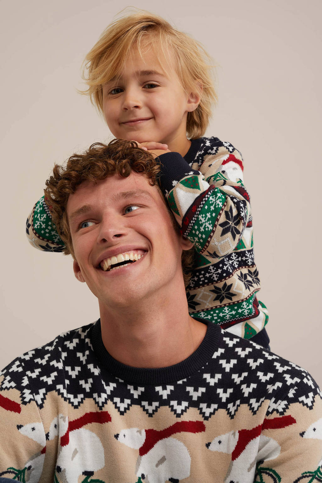 WE Fashion gebreide kersttrui donkerblauw/beige/groen