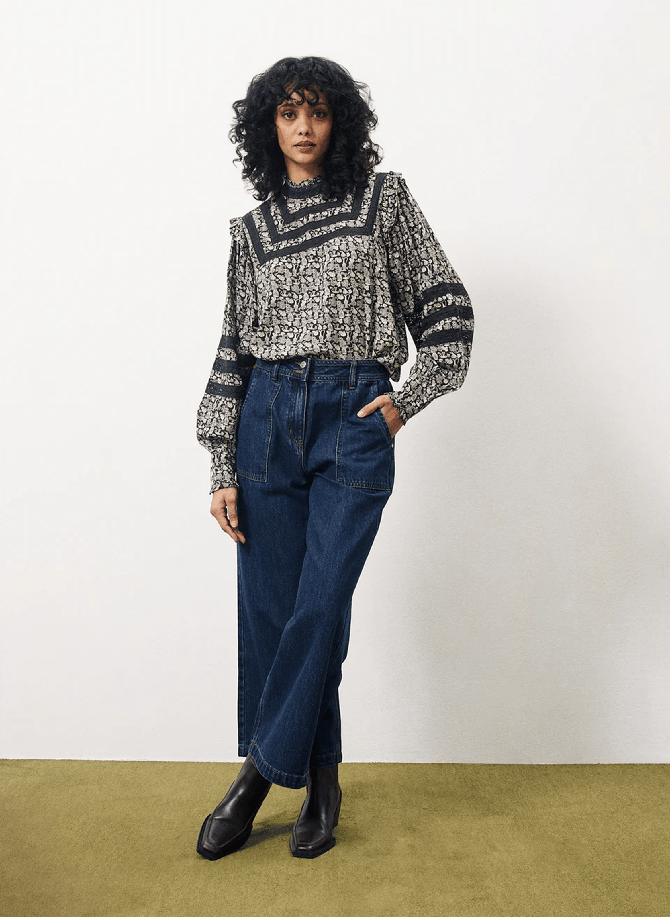 GYLIANE - Blouse droite col victorien imprimée | Multicolore