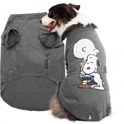 Camiseta Charlie Snoopy Hug, cor grafite