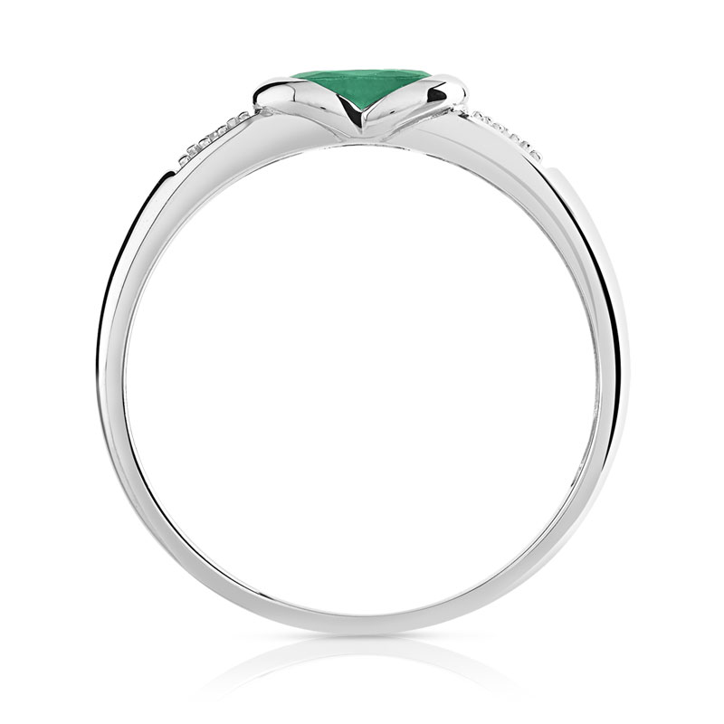 Bague or 750 blanc émeraude ovale et diamants
