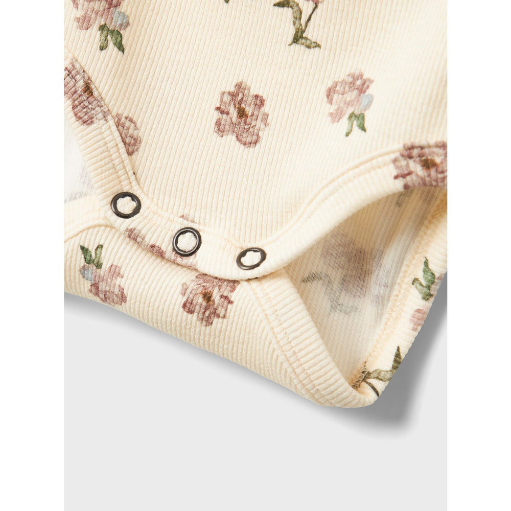Køb Lil'Atelier Turtledove Peony Gavo Eko Slim Body Noos