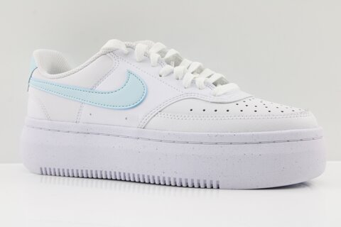Nike Sneaker