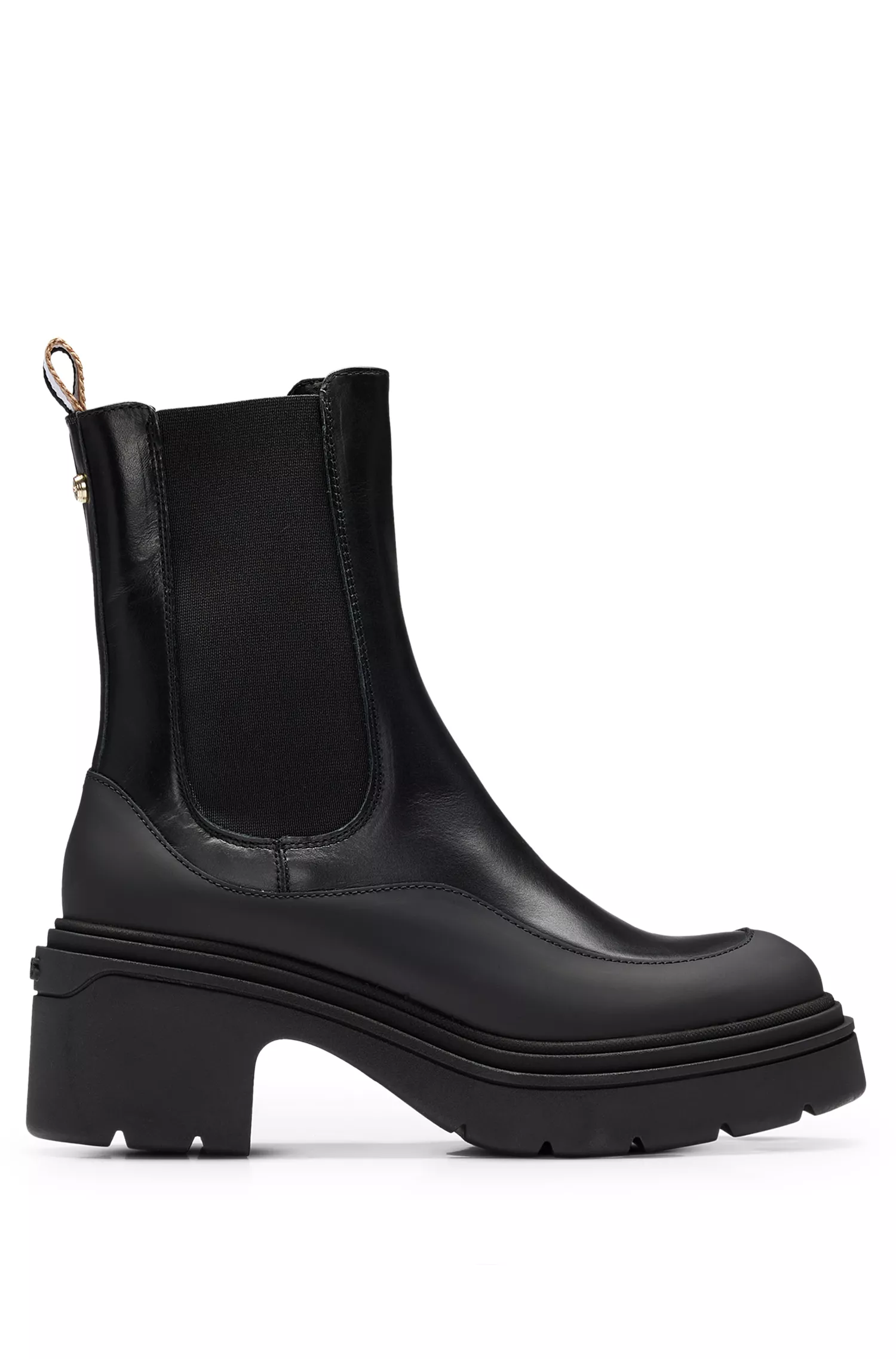 Botas Chelsea pretas da BOSS em couro liso com sola grossa.