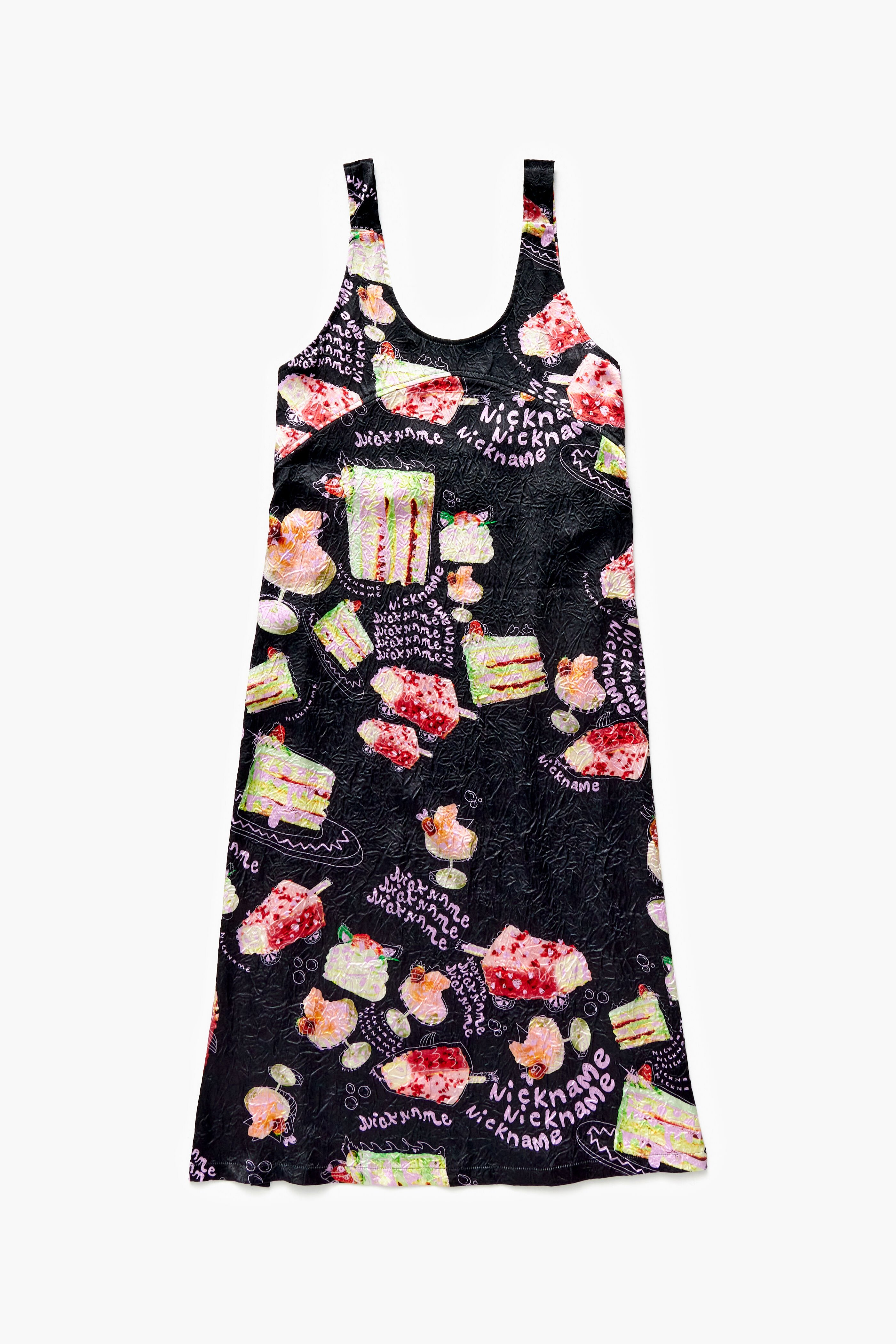 Vestido com textura de estampa fotográfica apelidada de 