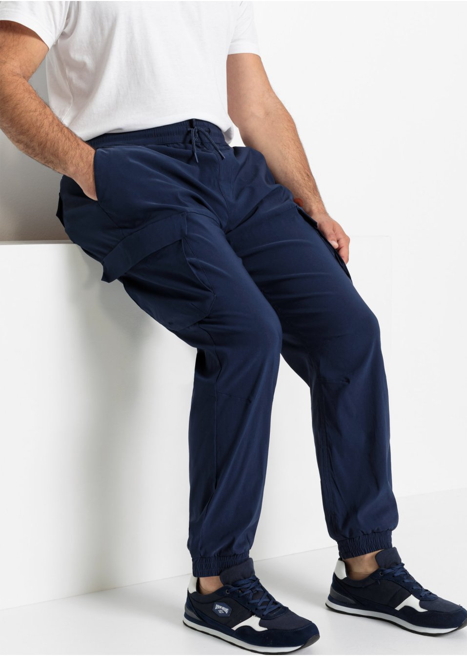 Pantalon taille extensible avec poches cargo Regular Fit, Straight