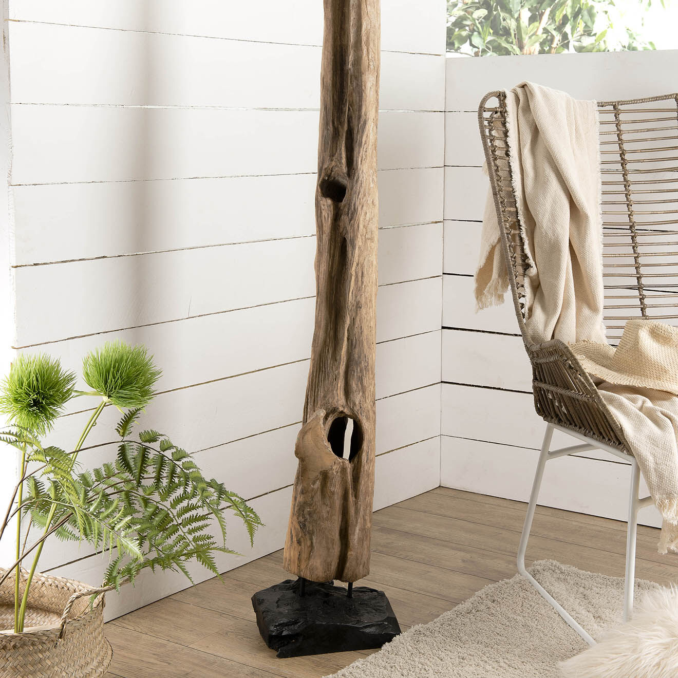 Macabane Sculpture branche L Clara teck - 28x26x150 cm