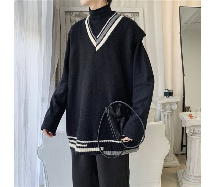 Acrius - Sweatervest met contrasterende rand en V-hals