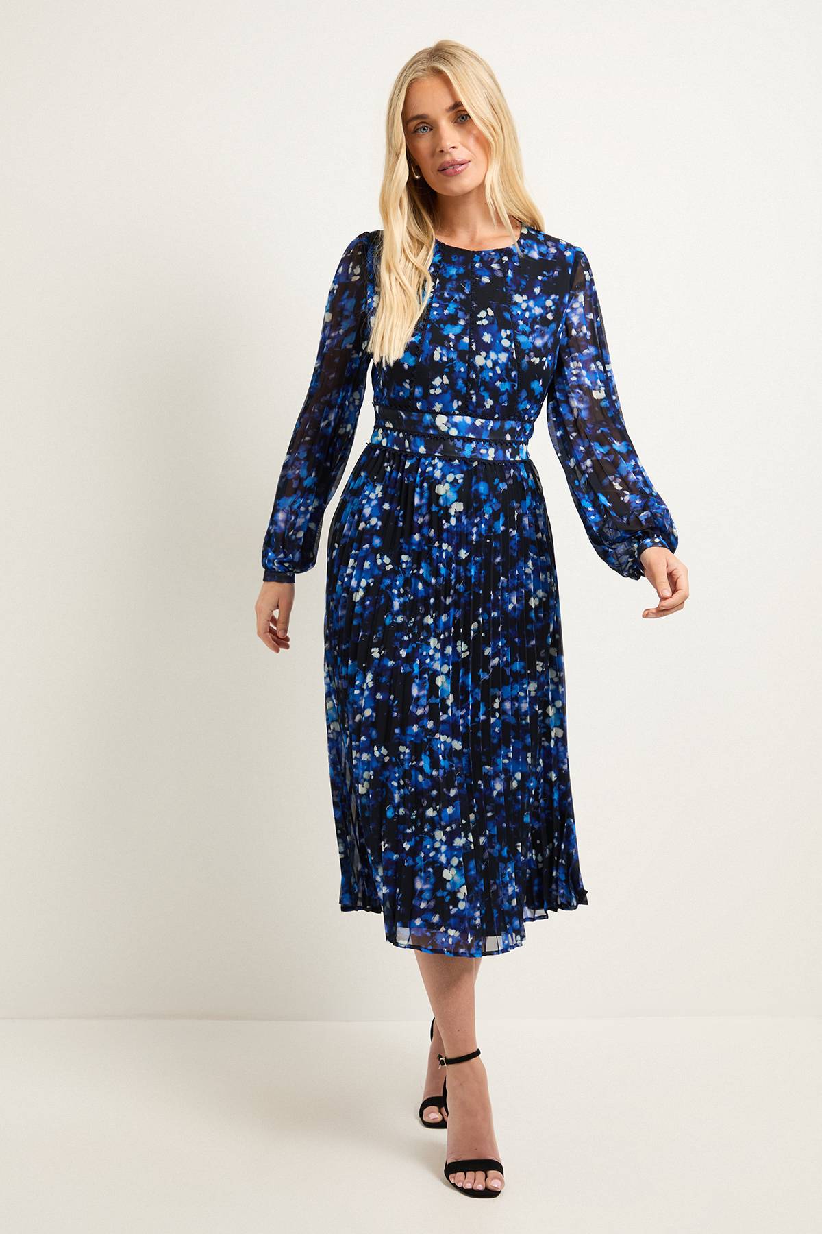 Wallis Robe Mi-Longue Plissée à Motifs Floraux Petite Taille