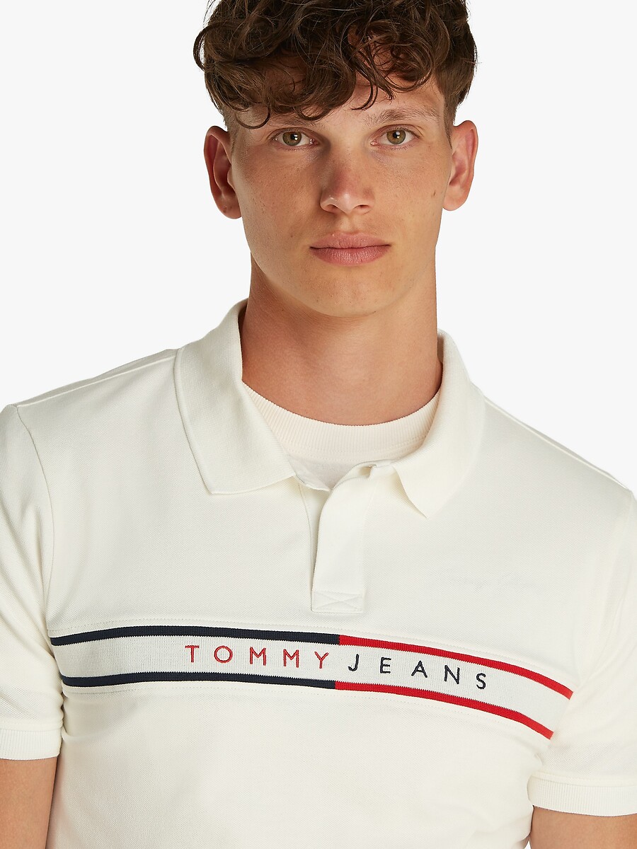 TOMMY JEANS<br>Polo slim-fit com listras coloridas