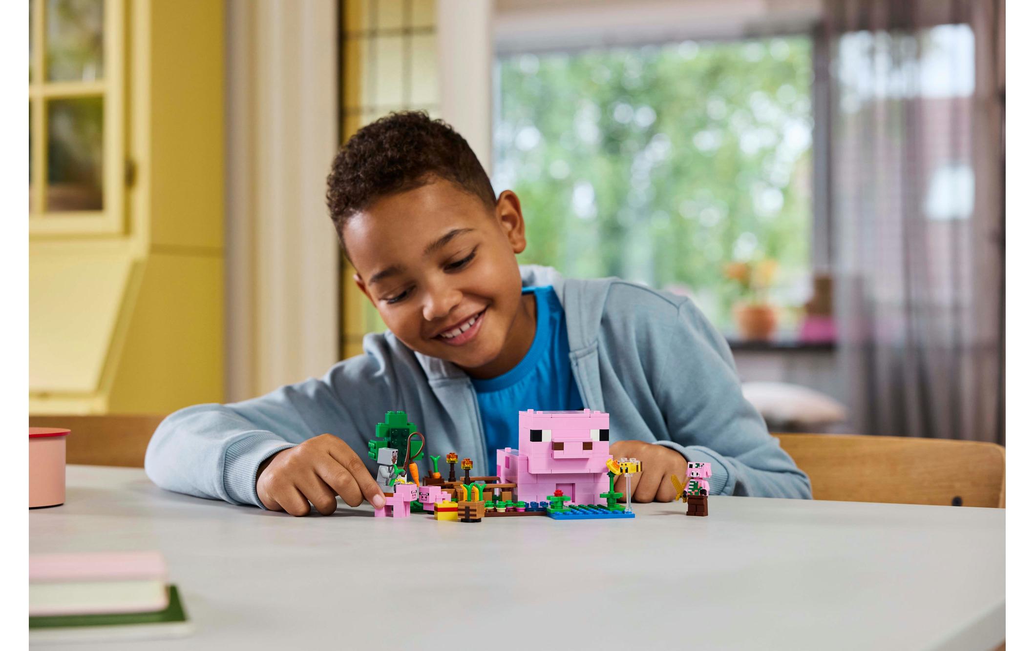 Minecraft Das Babyschwein-Haus 21268Minecraft Farm-Spielset mit Tieren, Feldfrüchten und Zombie