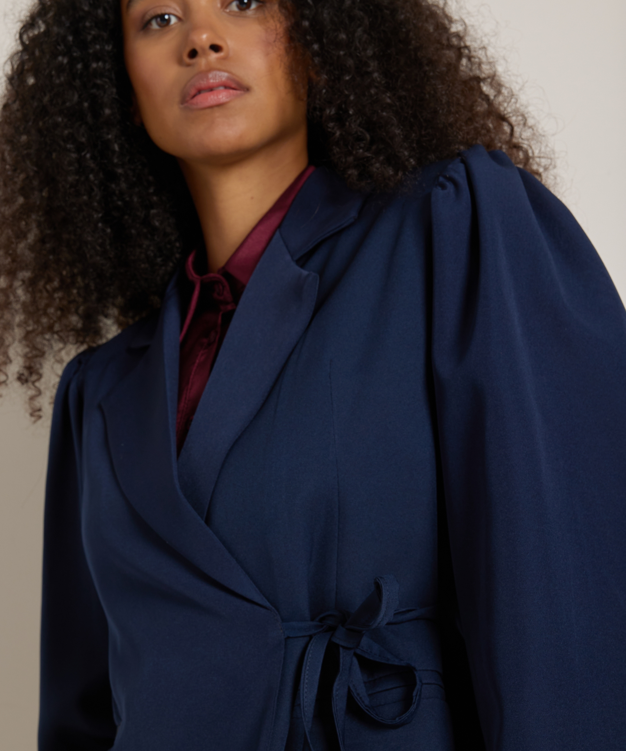 overslag blazer met pofmouw