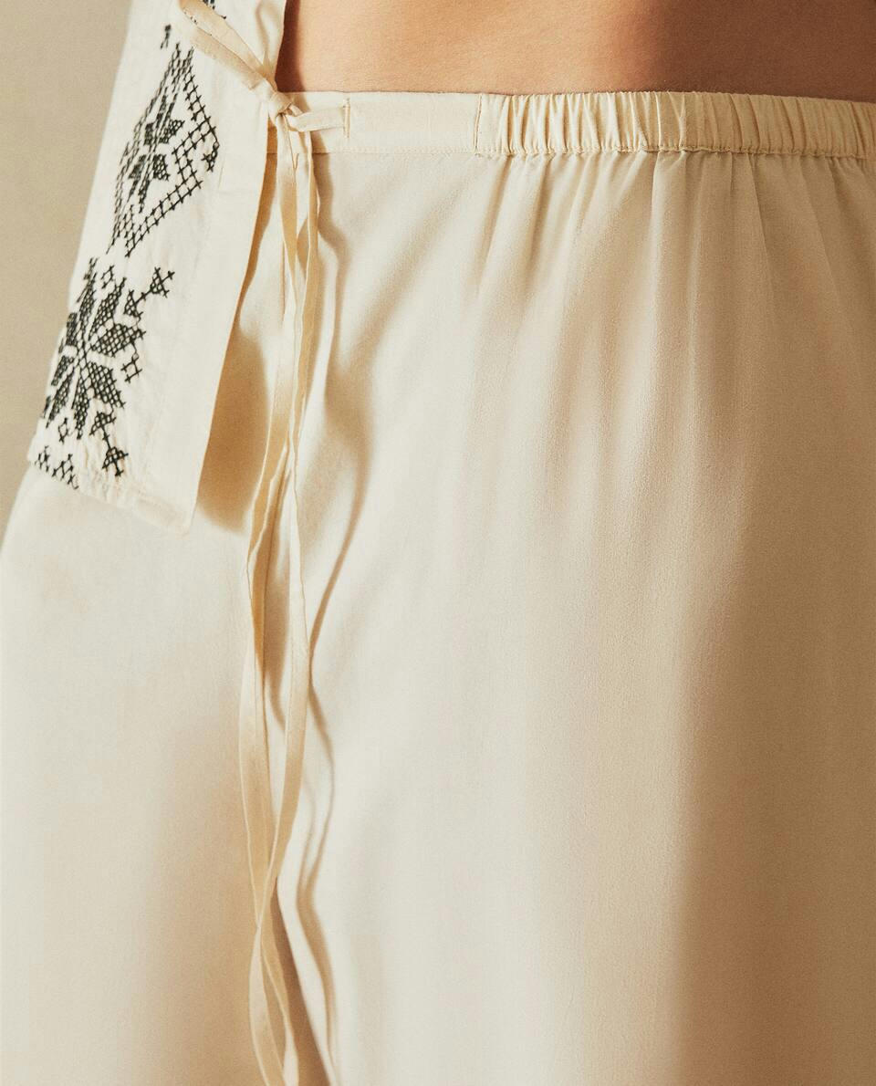 BOTAS DE PAJAMA KAFTAN DE NATAL
