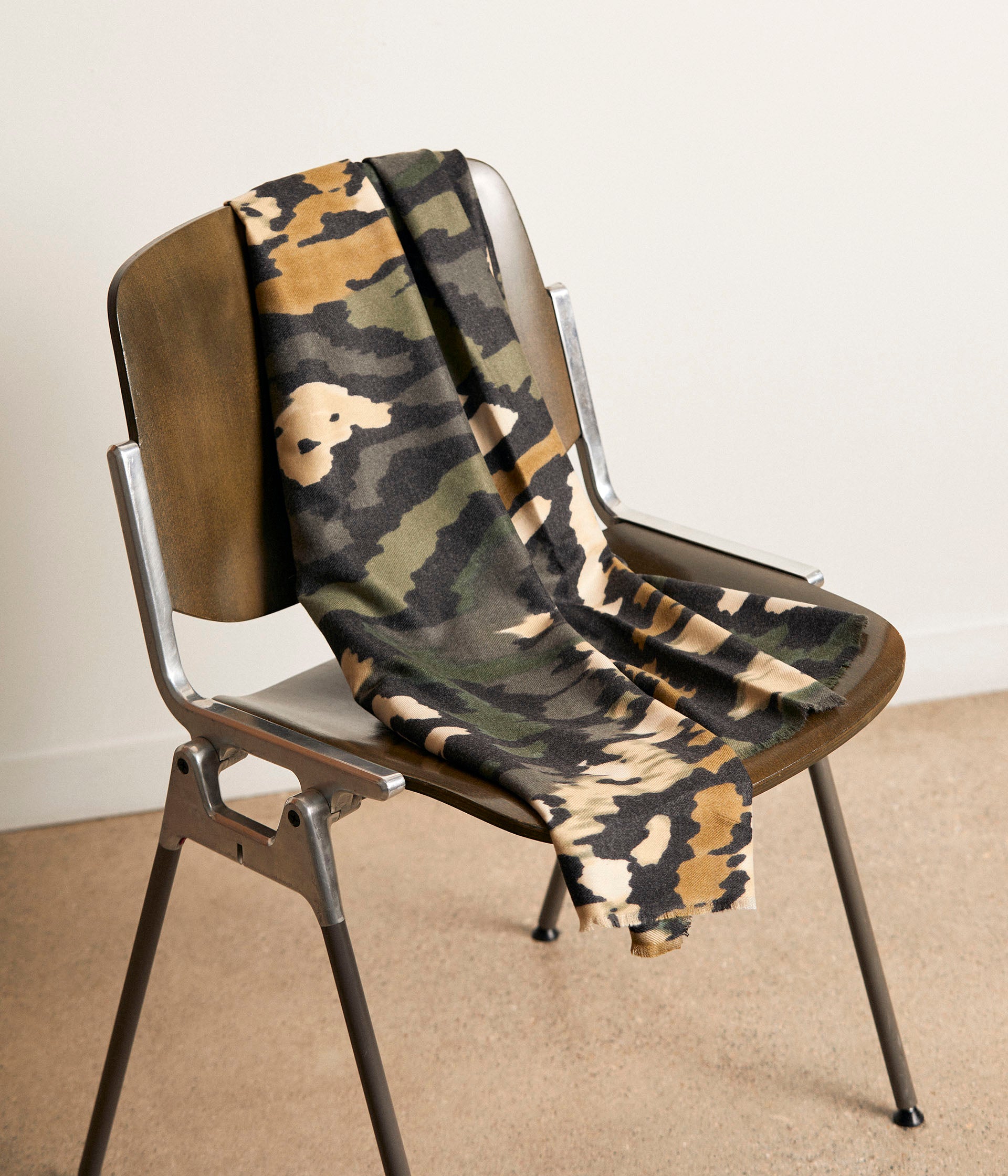 Echarpe vert camouflage Cloelia