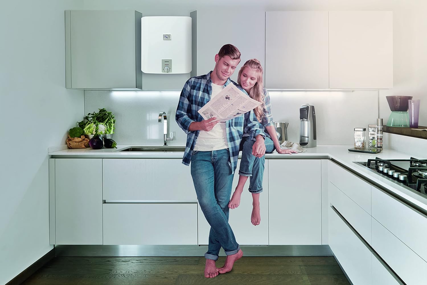 Bosch Elektrischer Wandspeicher Tronic Plus Store - Warmwasserspeicher druckfest mit geringem Bereitschaftsenergieverbrauch, 30 Liter [Energieklasse B]